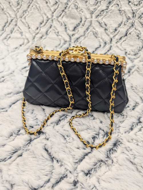 CH2234 Womens Black Bag with Gold Chain
