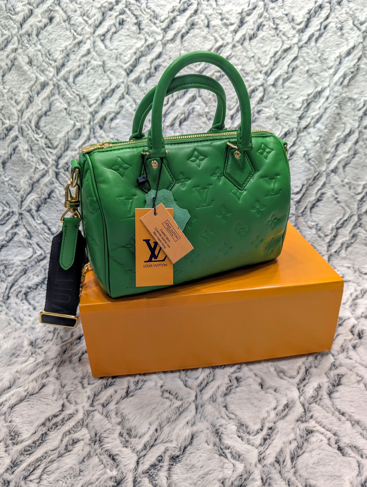 Womens Handbag LV5425 Monogram Speedii